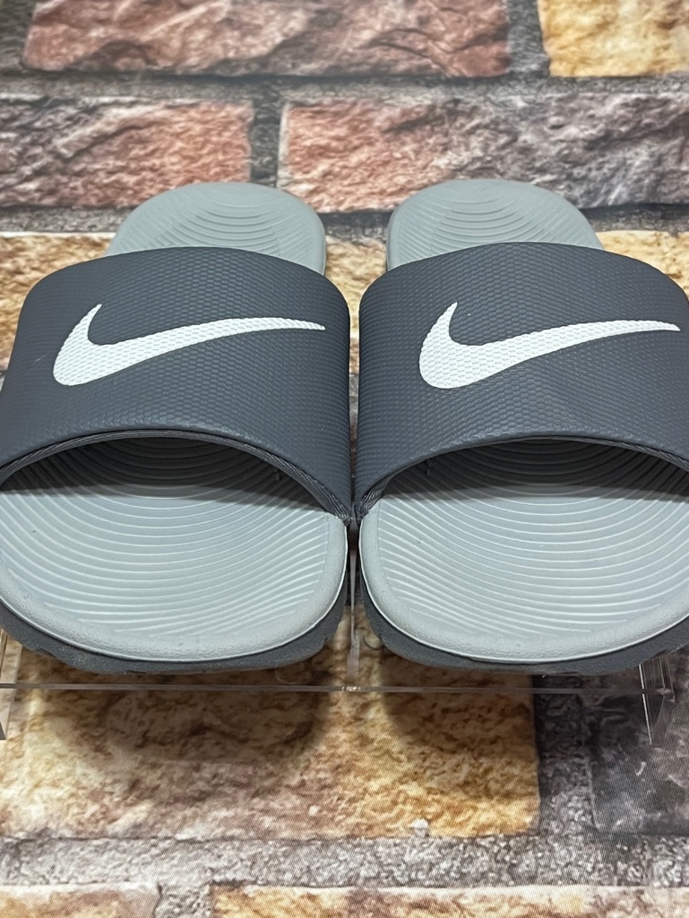 Nike Benassi JDI Swoosh Womans Slide Sandal Gray Size 9 Athleisure Beach Walking - Picture 4 of 10
